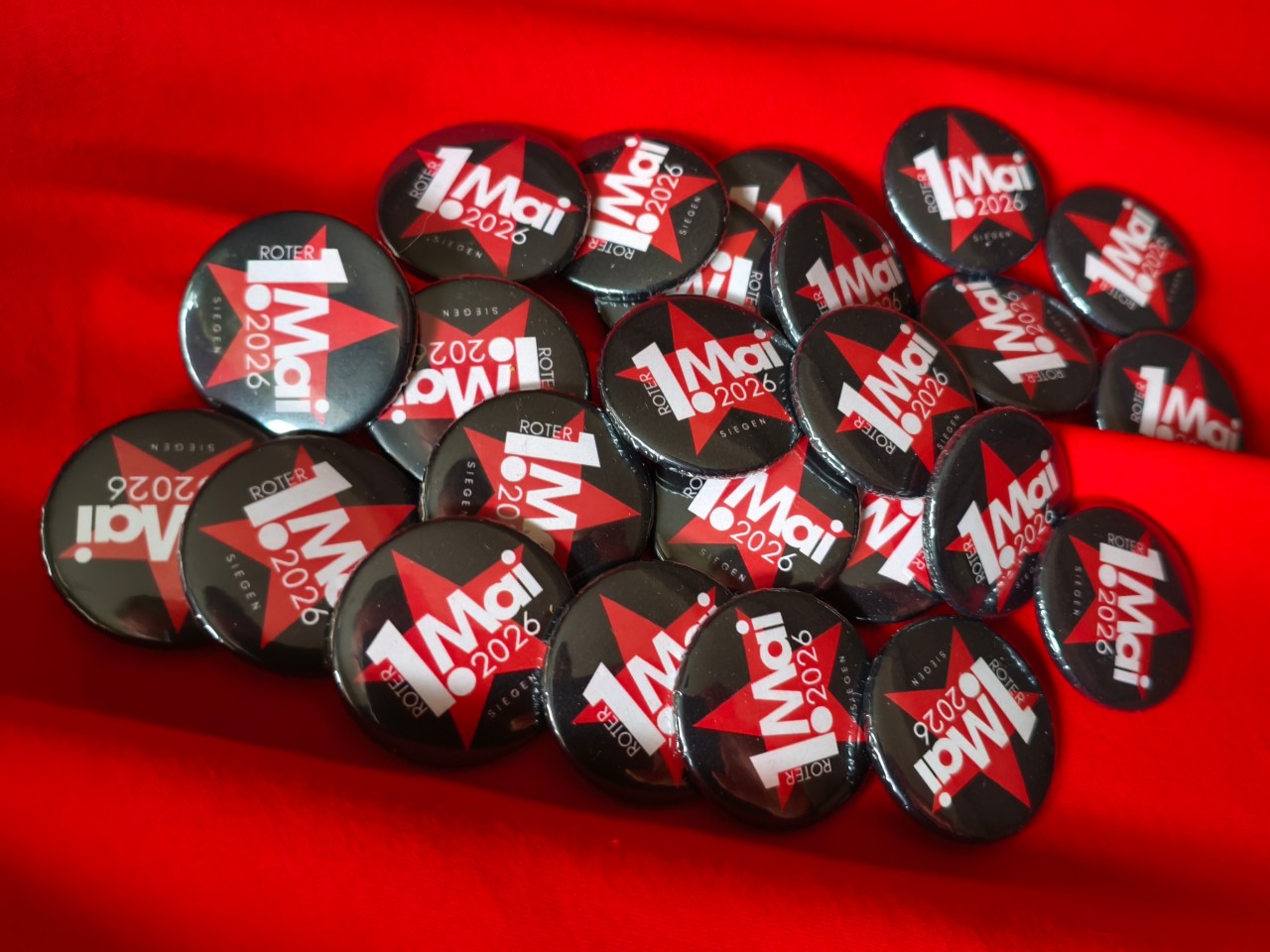 ✭ Die Buttons . . . ✭